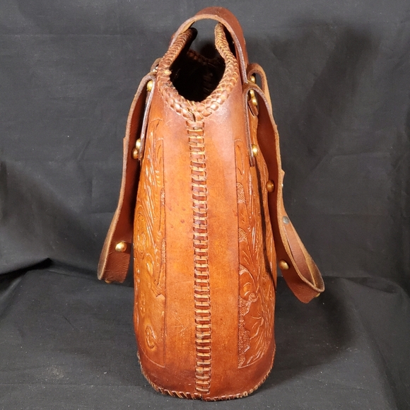 Hand Tooled Bucket Purse - Picture 12 of 13